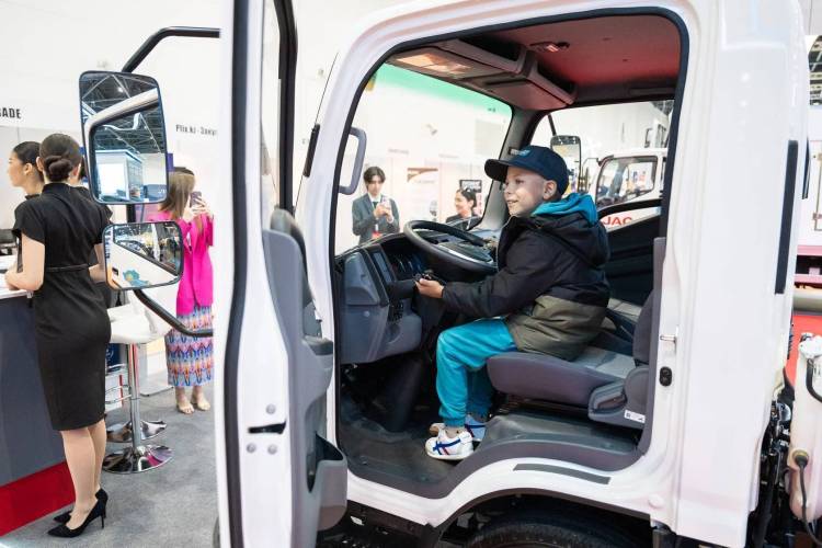 2026年哈萨克斯坦阿斯塔纳国际未来公路展览会：商业运输与建筑技术展