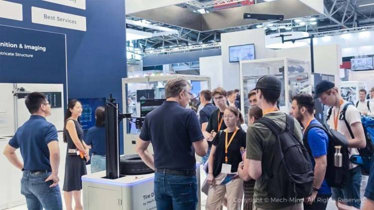 慕尼黑automatica 2025 | 梅卡曼德第三次亮相全球顶级自动化展，展出多项前沿具身智能技术及应用