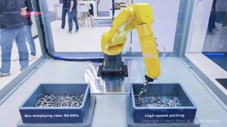 慕尼黑automatica 2025 | 梅卡曼德第三次亮相全球顶级自动化展，展出多项前沿具身智能技术及应用