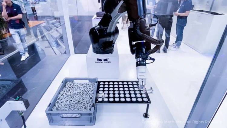 慕尼黑automatica 2025 | 梅卡曼德第三次亮相全球顶级自动化展，展出多项前沿具身智能技术及应用