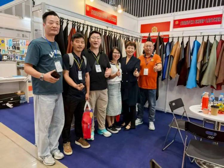 烟台制革第 25 届越南国际鞋类、皮革及工业设备展：拓展国际市场新机遇 · 奏响国际化新乐章