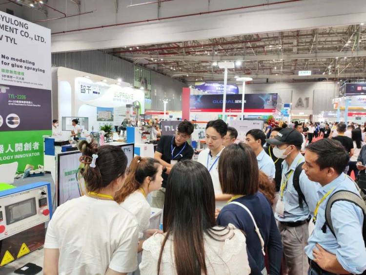 腾宇龙亮相2025年第二十五届越南国际鞋类、皮革及工业设备展，圆满收官！