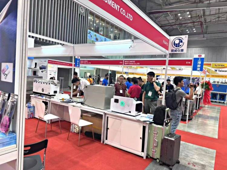 钜威仪器圆满落幕 | 2025年第25届越南国际鞋类、皮革及工业设备展