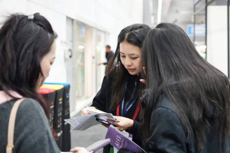 展会焦点丨HECOR赫高惊艳亮相2025 AIFF 澳大利亚国际家具展！