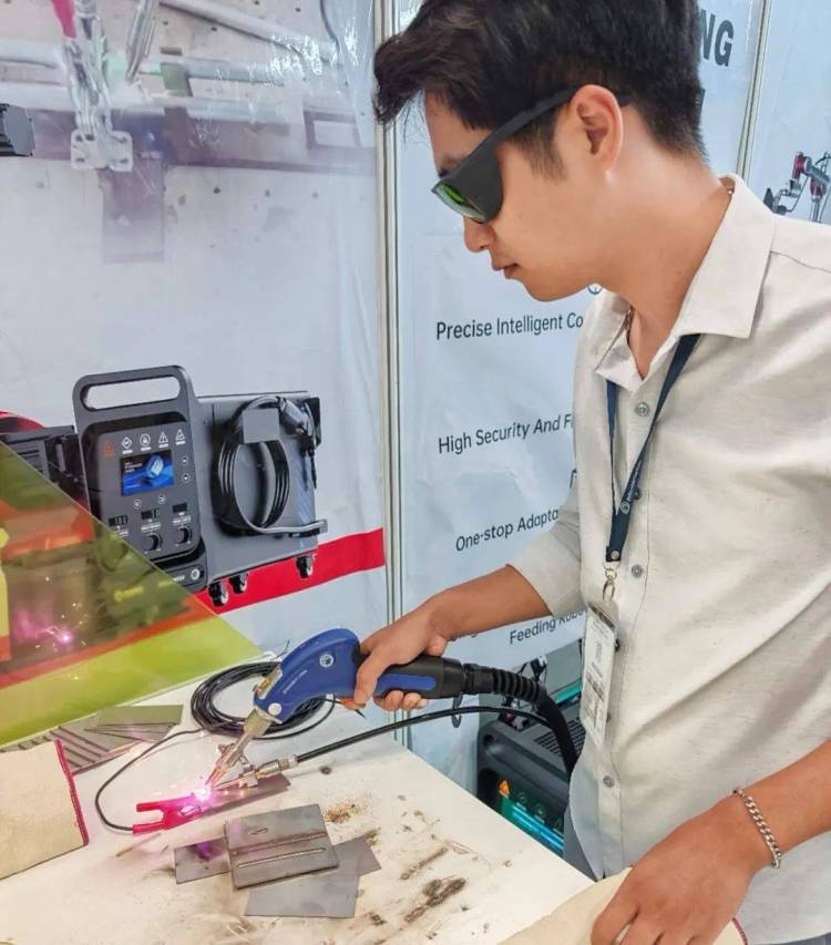 思创激光闪耀2025年越南MTA展会，硬核科技开启东盟工业新篇章