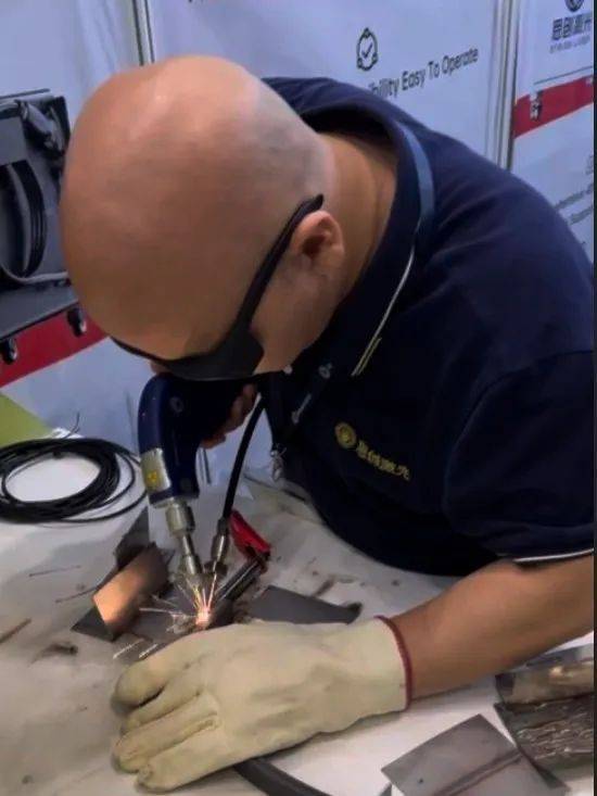 思创激光闪耀2025年越南MTA展会，硬核科技开启东盟工业新篇章