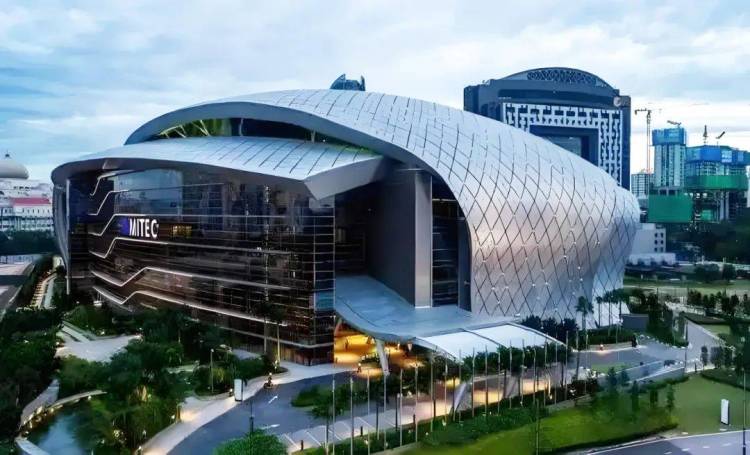 深耕东南亚市场 英辰|嘉盛光电亮相2025年马来西亚国际建筑建材展会