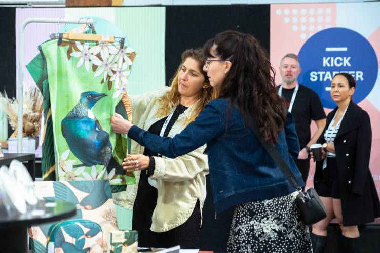 新西兰基督城国际冬季礼品及家具用品展览会：专注于礼品与家具