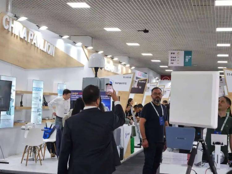 IDEF 2025丨从技术展示到合作落地，华擎创新再拓国际版图