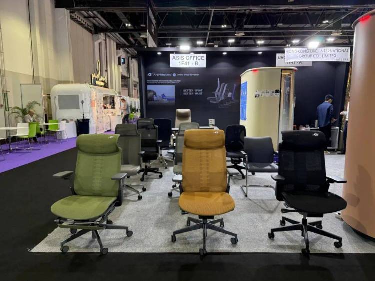 新椅会老友，阿基米德新品亮相2025年迪拜家具展展INDEX