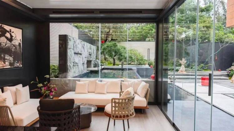 欧铂纳：INDEX Dubai 2025首日，点燃户外生活的无限想象