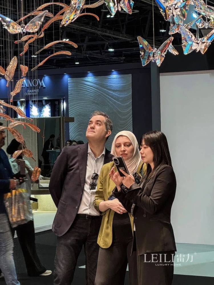 雷力灯饰 × INDEX DUBAI 2025迪拜家具展｜璀璨落幕，精彩继续