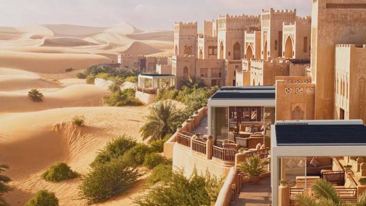 欧铂纳：INDEX Dubai 2025首日，点燃户外生活的无限想象