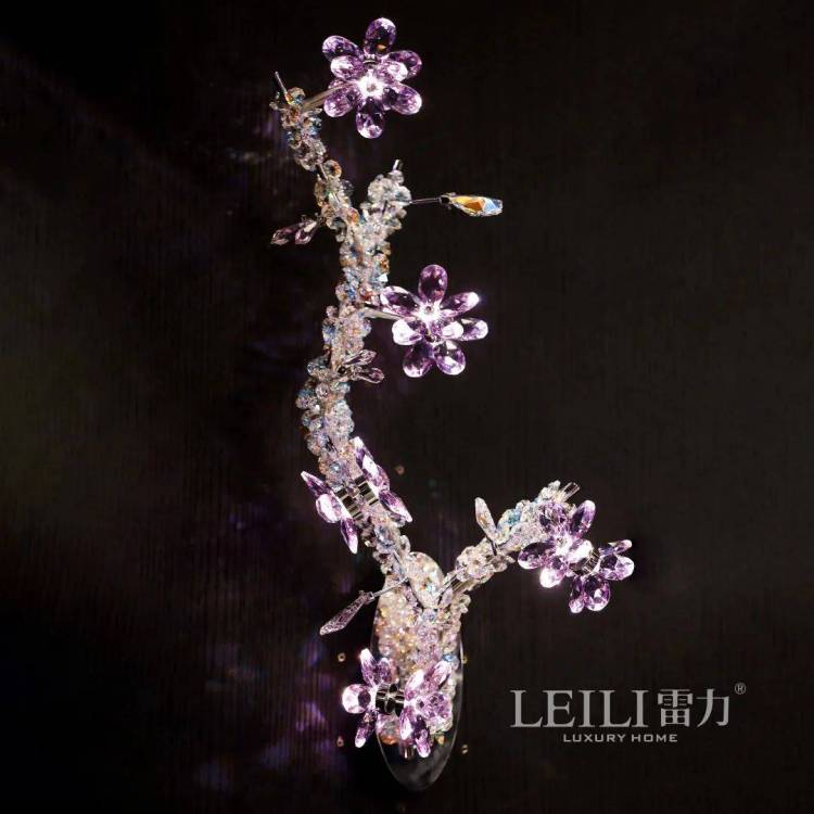 雷力灯饰 × INDEX DUBAI 2025迪拜家具展｜璀璨落幕，精彩继续