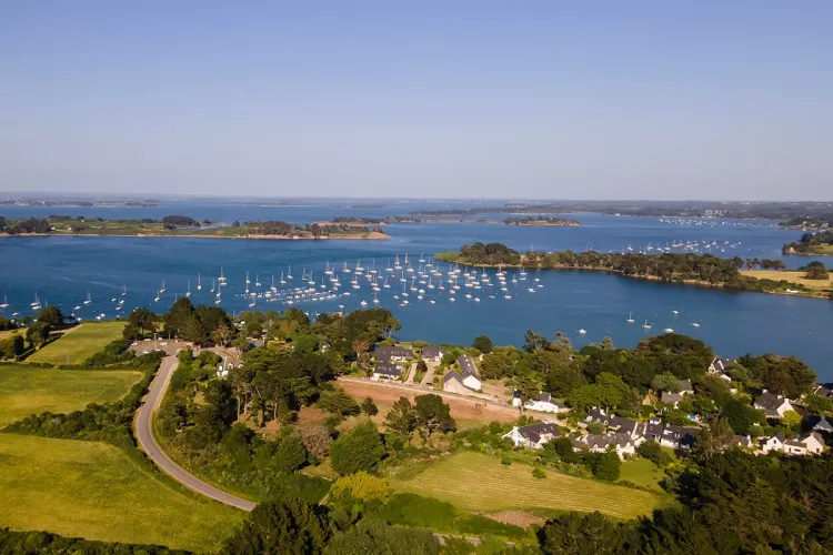 2025年法国阿尔宗国际二手船艇展览会：交通与住宿指南