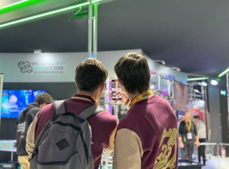 阿根廷布宜诺斯艾利斯国际机床展览会 FIMAQH 2025超过4000名学生参观