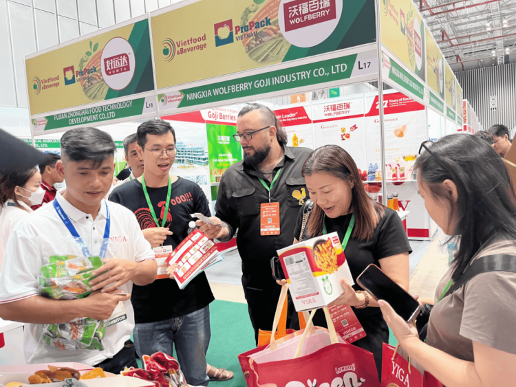 实力圈粉！亿家馨闪耀2025年越南国际食品展，加速布局全球市场
