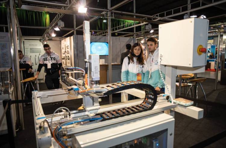 阿根廷布宜诺斯艾利斯国际机床展览会 FIMAQH 2025超过4000名学生参观