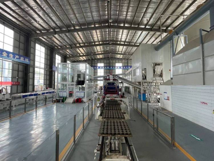 全球视野·制造未来|路远建材闪耀2025吉隆坡建材展，共筑可持续城市景观新高度！