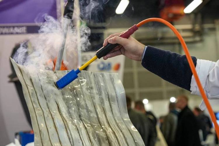 2026年国际表面技术展览会，即将在波兰凯尔采举行