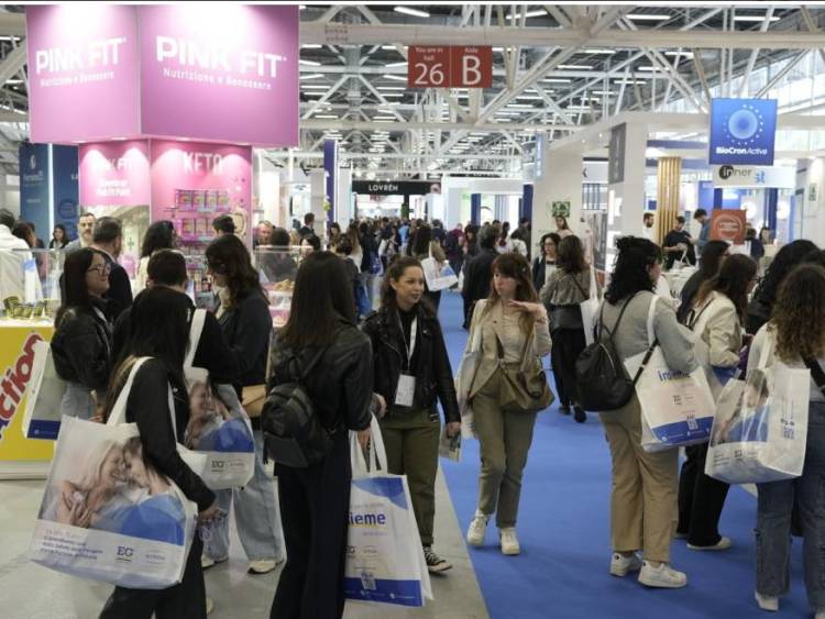 意大利博洛尼亚国际保健和美容产品及服务展览会 COSMOFARMA 2024圆满落幕