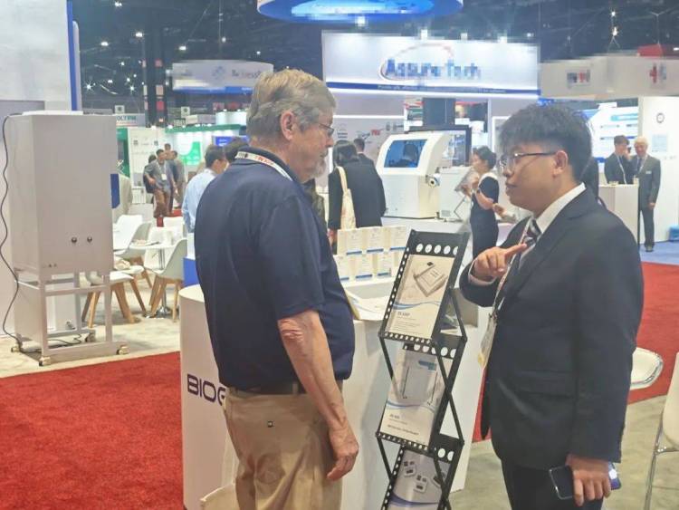 ADLM 2025丨拓圈北美，颐兰贝智慧检验再续新篇！