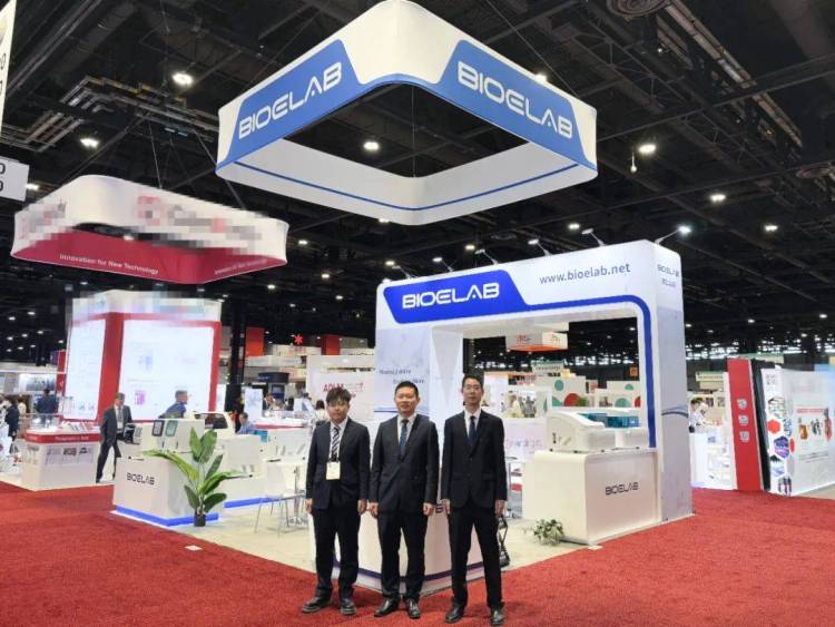 ADLM 2025丨拓圈北美，颐兰贝智慧检验再续新篇！