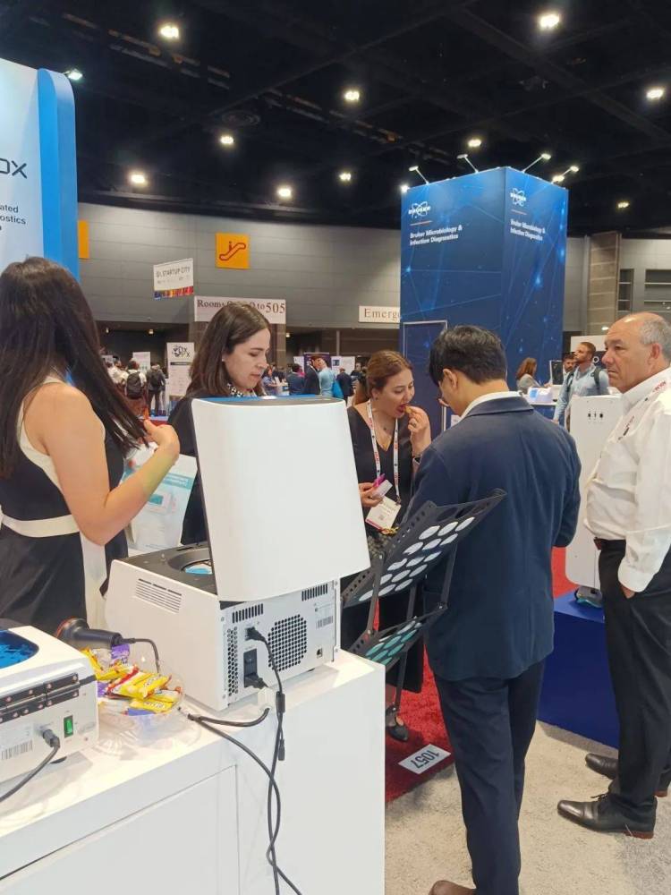 聚焦 ADLM 2025：博日科技前沿仪器成展会焦点