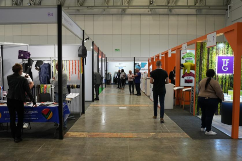 南非开普敦纺织面料及服装展览会展会现场图片