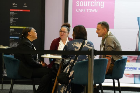 南非开普敦纺织面料及服装展览会展会现场图片