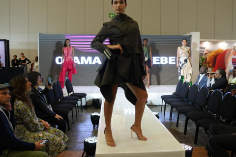 南非开普敦纺织面料及服装展览会展会现场图片