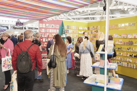 英国伦敦专业贺卡展览会展会现场图片