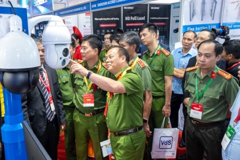 越南智慧城市与建筑展览会展会现场图片