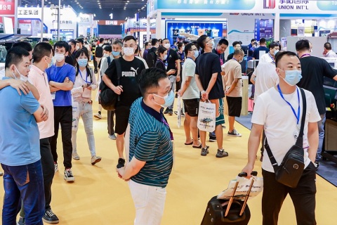 广州国际无缝服装工业技术展览会展会现场图片