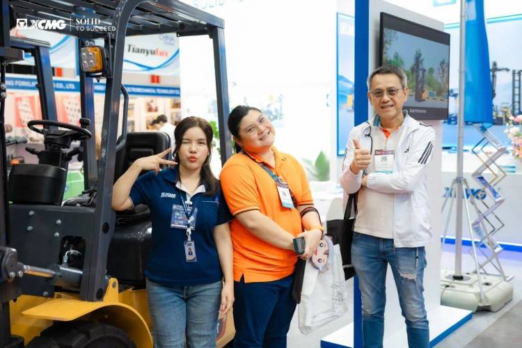 2025年泰国物流展启幕，徐工叉车展位人气“爆棚”