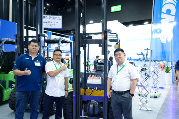 “ 绿动 ” 泰国！徐工新能源叉车登陆TILOG LOGISTIX 2025｜赋能低碳物流