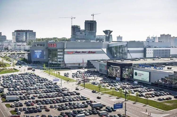 赫厉狮森一站式硬核养护，就在2025年俄罗斯吉臣汽配展位8-721！