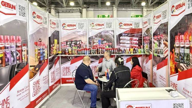 赫厉狮森一站式硬核养护，就在2025年俄罗斯吉臣汽配展位8-721！