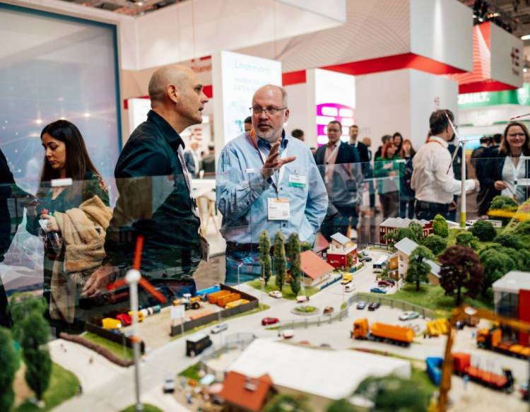 德国埃森国际能源及自然资源展览会 E-world 2025开幕参展商创纪录