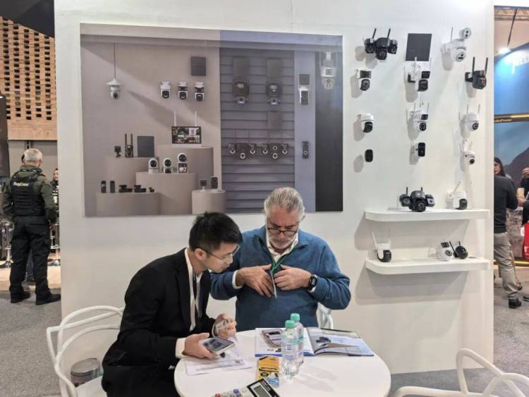 维拍物联参展2025哥伦比亚安防展(ESS+)圆满收官！