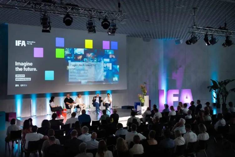 海尔欧洲亮相IFA 2025启动会，揭晓“自然互联”新主题｜Haier Europe Berlin IFA 2025 Kick Off