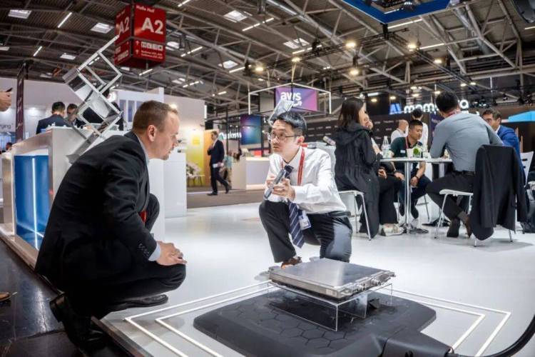 IAA MOBILITY 2025 | 威迈斯VMAX赴约德国慕尼黑，对话全球智慧出行