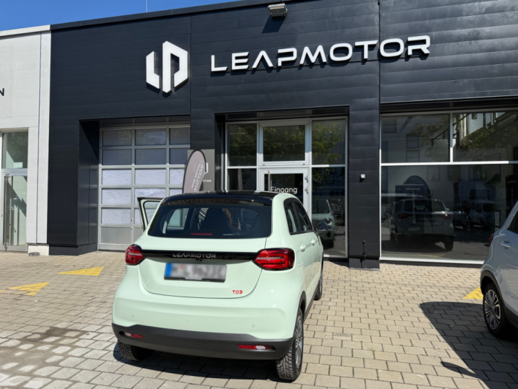 一篇回顾丨零跑在2025年德国慕尼黑车展的5天都发生了什么？