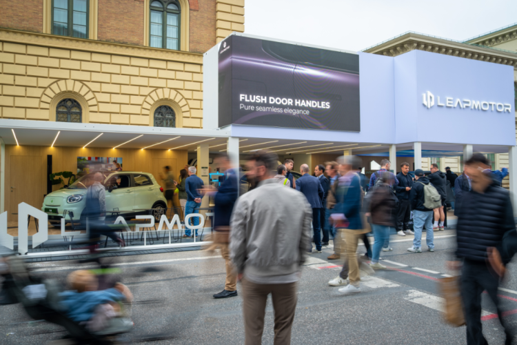 一篇回顾丨零跑在2025年德国慕尼黑车展的5天都发生了什么？