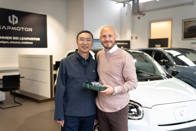 一篇回顾丨零跑在2025年德国慕尼黑车展的5天都发生了什么？