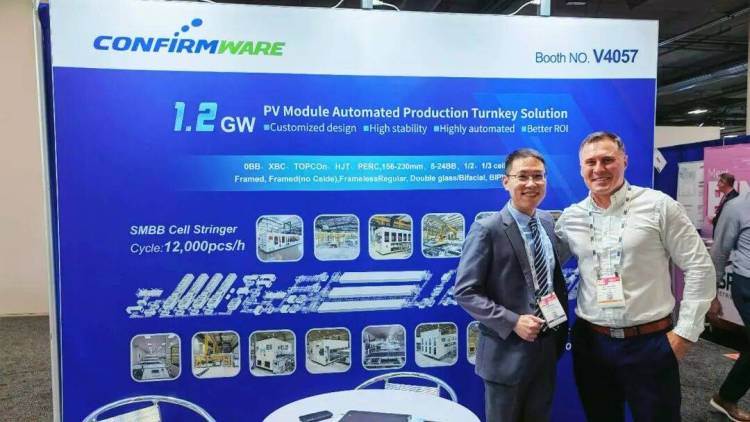 康奋威科技闪耀美国国际太阳能展RE+ 2025，全面展示装备创新实力