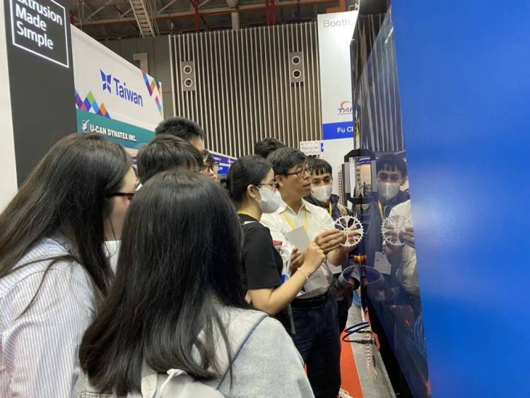 展会直击|富强鑫集团闪耀2025年第23届越南胡志明市国际塑橡胶工业展