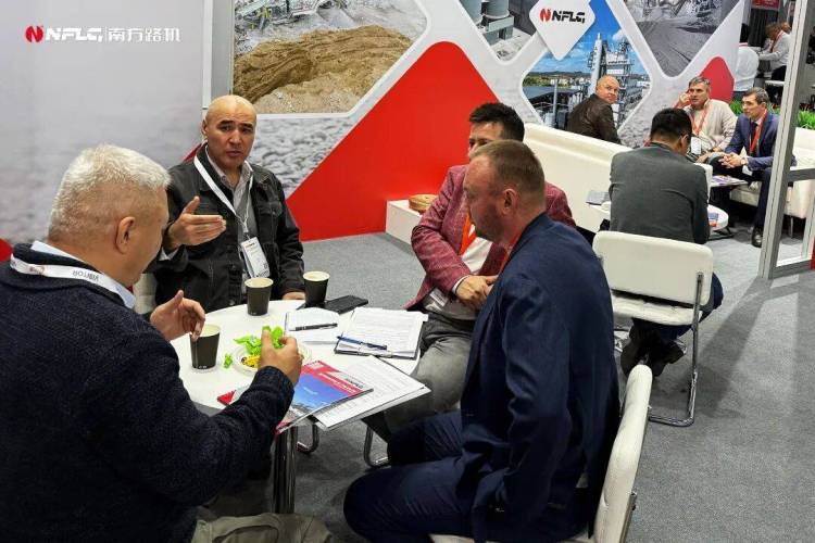 加速全球布局，南方路机2025年哈萨克斯坦国际工程机械及矿业展览会再创高光