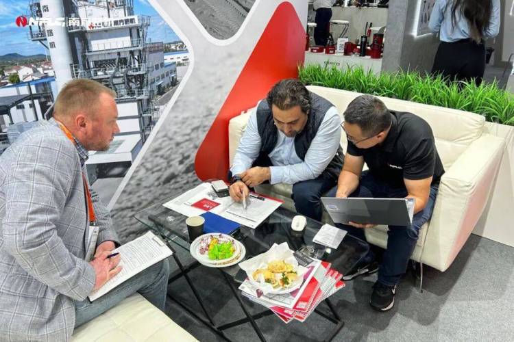 加速全球布局，南方路机2025年哈萨克斯坦国际工程机械及矿业展览会再创高光