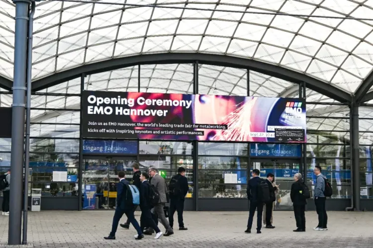 中科微精闪耀亮相汉诺威机床展EMO Hannover 2025！